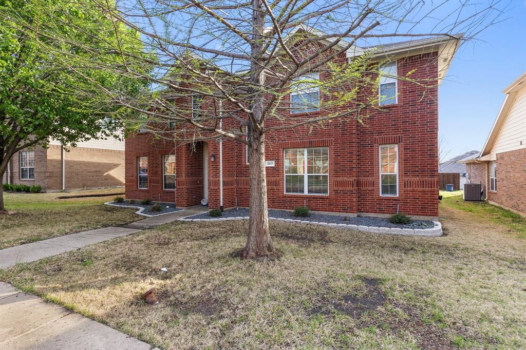 2817 Tangleglen Drive