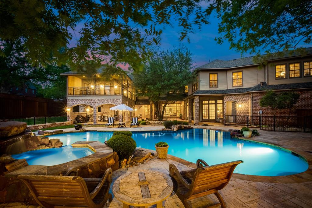 800 Bentbrook Lane