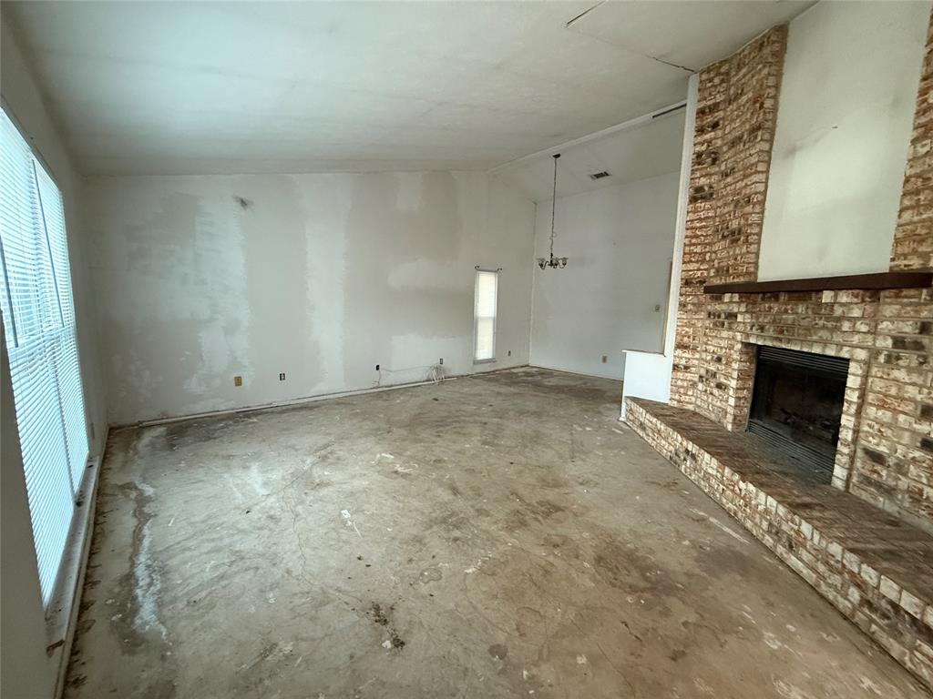 4320 Spindletree Lane