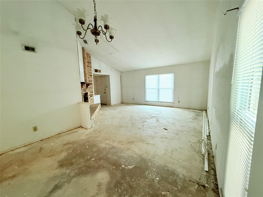 4320 Spindletree Lane