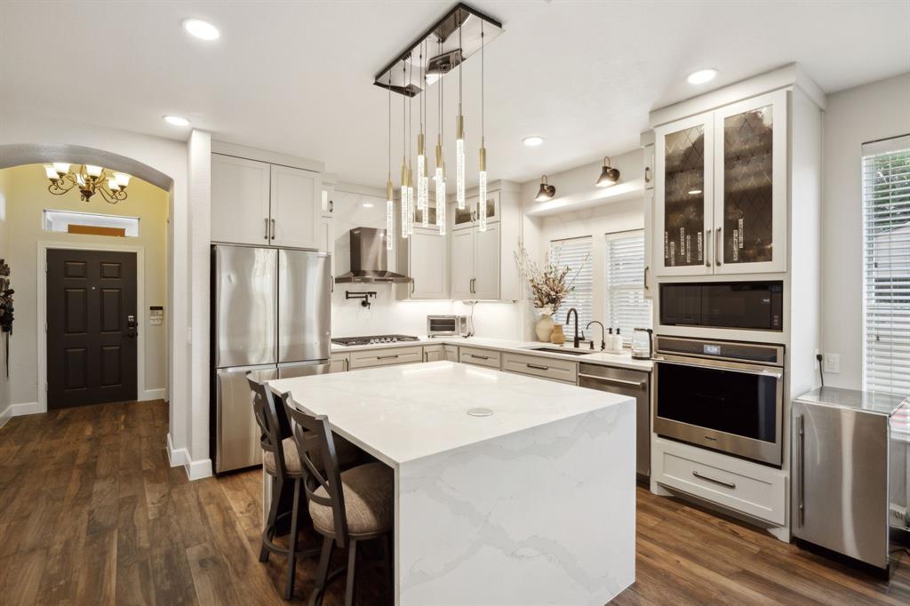 7649 Rockyridge Drive