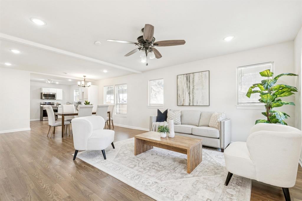 1231 S Edgefield Avenue