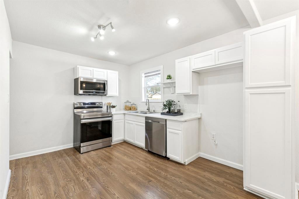 Ja Heiskells Sub - Residential