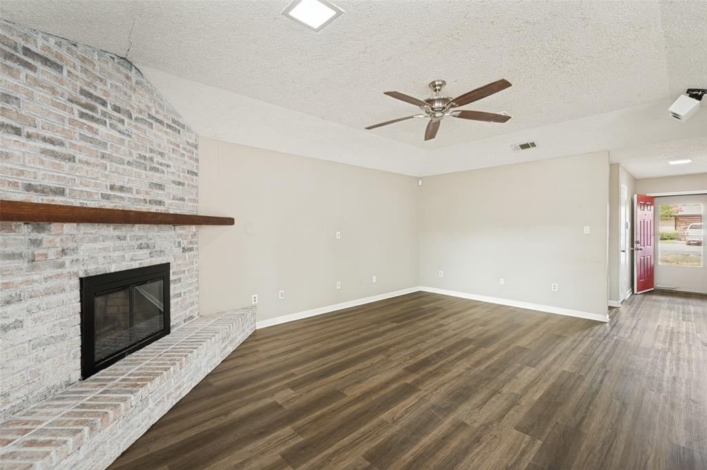 1909 Oak Hill Drive