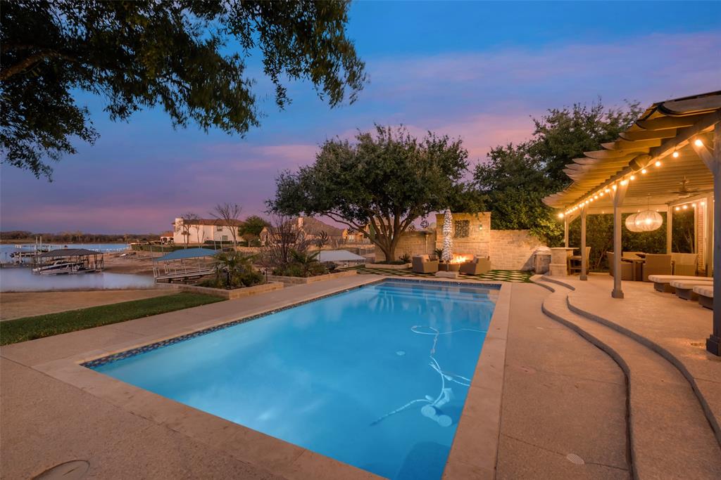 Resort On Eagle Mountain Lake - Residential