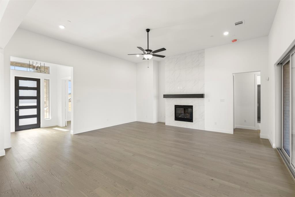 Las Brisas at Stoney Creek - Residential