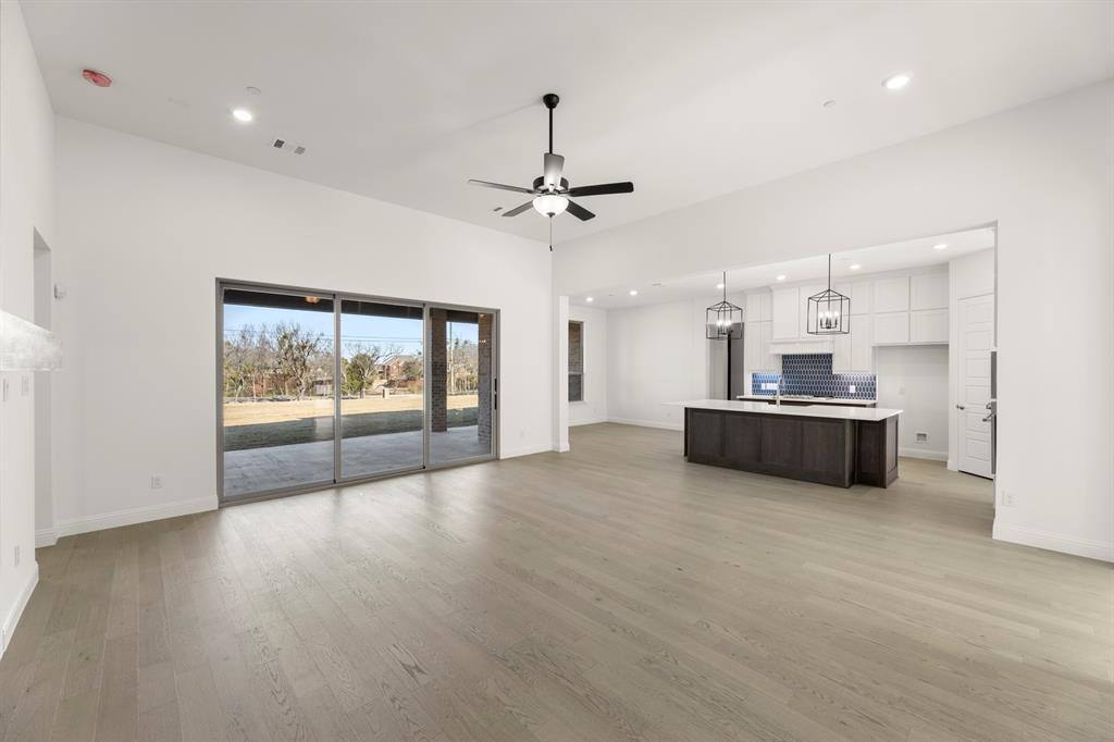 Las Brisas at Stoney Creek - Residential