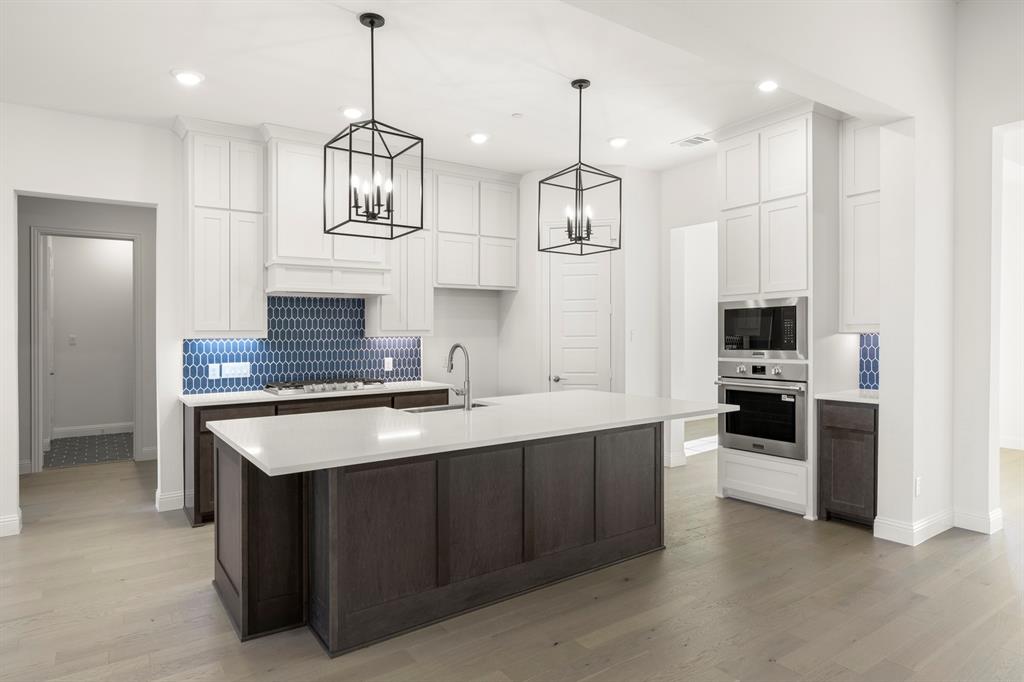 Las Brisas at Stoney Creek - Residential