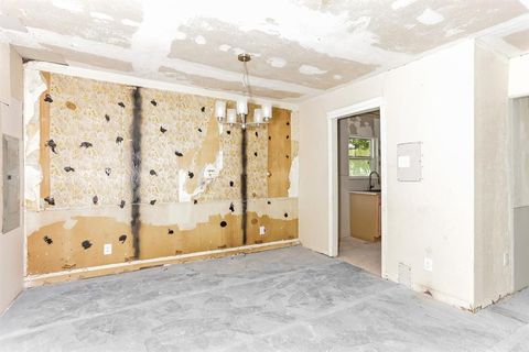 Tiny photo for 5001 Meadowbrook Drive, Fort Worth, TX 76103 (MLS # 21186196)