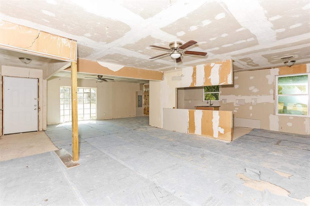 5001 Meadowbrook Drive