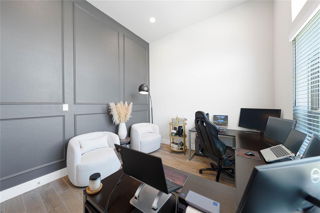 1102 Sandgate Drive