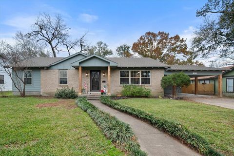 A home in Corsicana