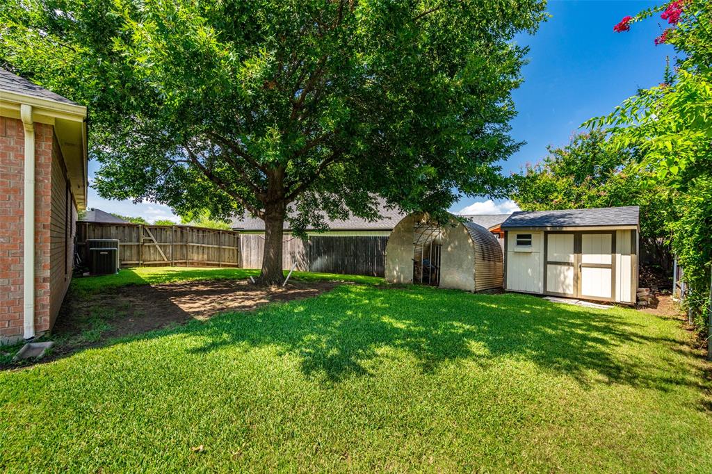 Courts of Willow Creek - Residential