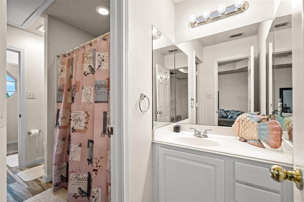 Courts of Willow Creek - Residential