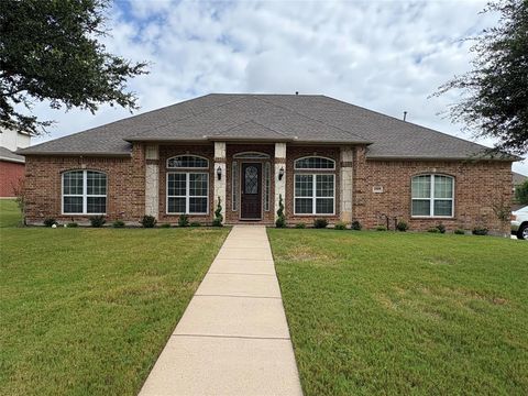 Photo of 1297 Forest Green Drive, Kennedale, TX 76060 (MLS # 21198071)