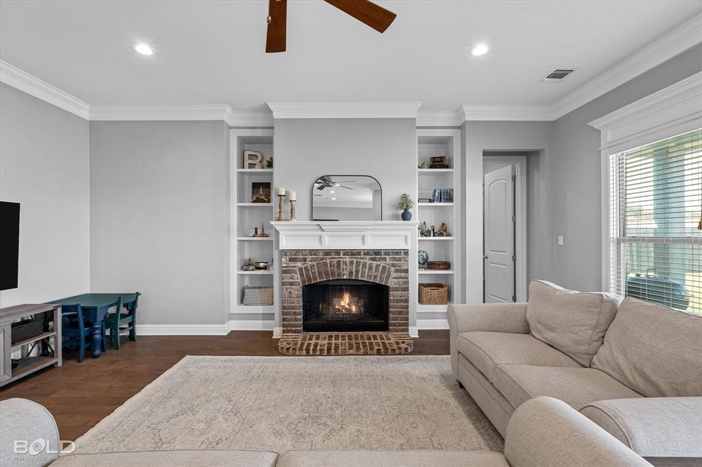 Bossier City, Louisiana 71111, United States, 3 Bedrooms Bedrooms, ,2 BathroomsBathrooms,Residential,Active,209180