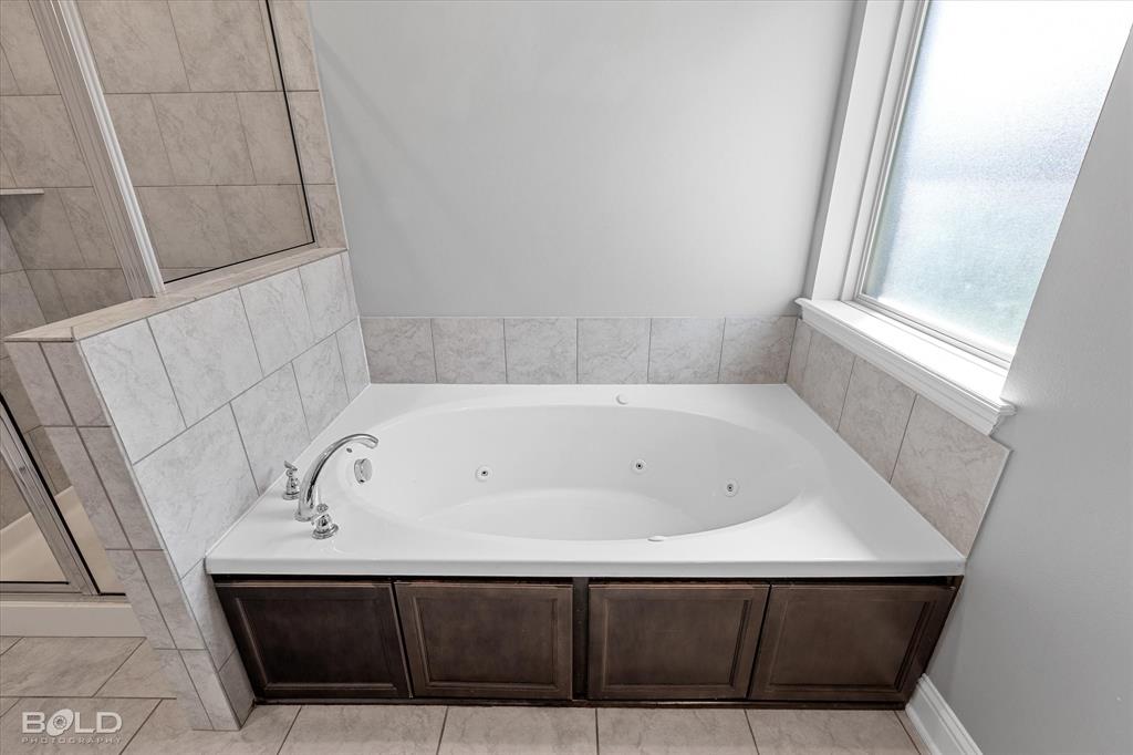 Bossier City, Louisiana 71111, United States, 3 Bedrooms Bedrooms, ,2 BathroomsBathrooms,Residential,Active,209180