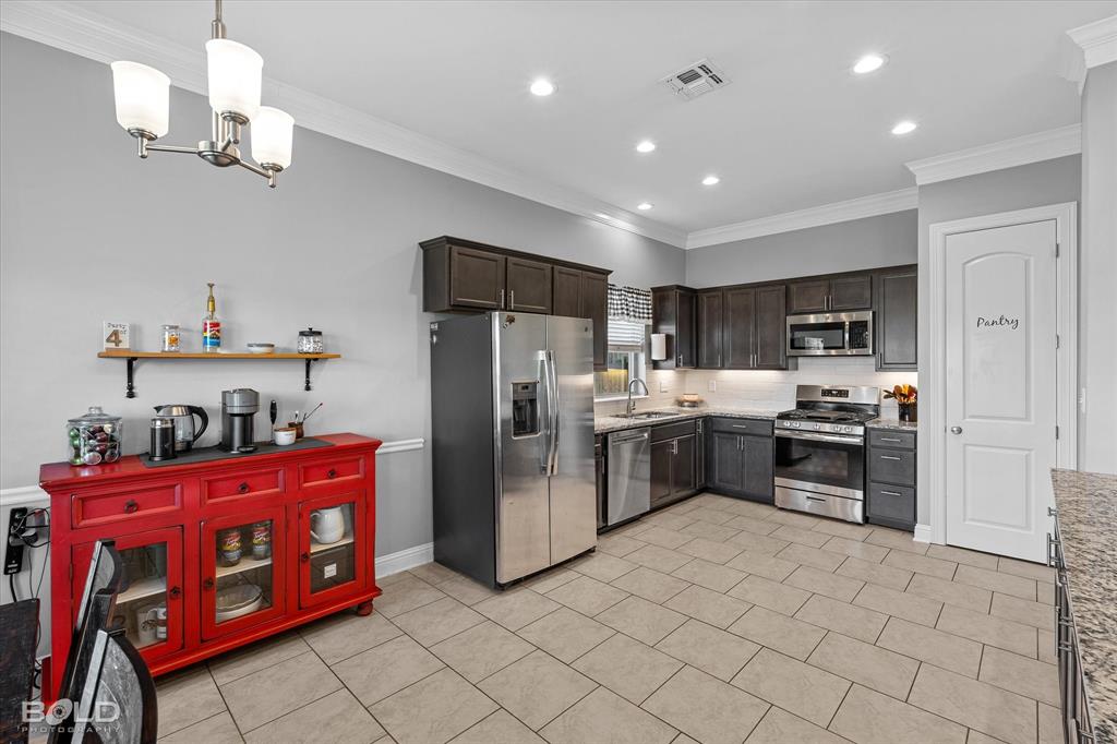 Bossier City, Louisiana 71111, United States, 3 Bedrooms Bedrooms, ,2 BathroomsBathrooms,Residential,Active,209180