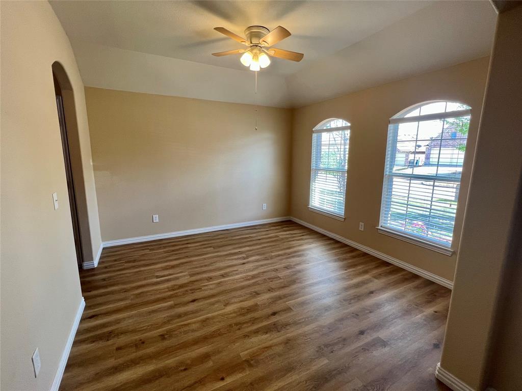 Photo 6 of 25 of 221 Creekwood Drive house