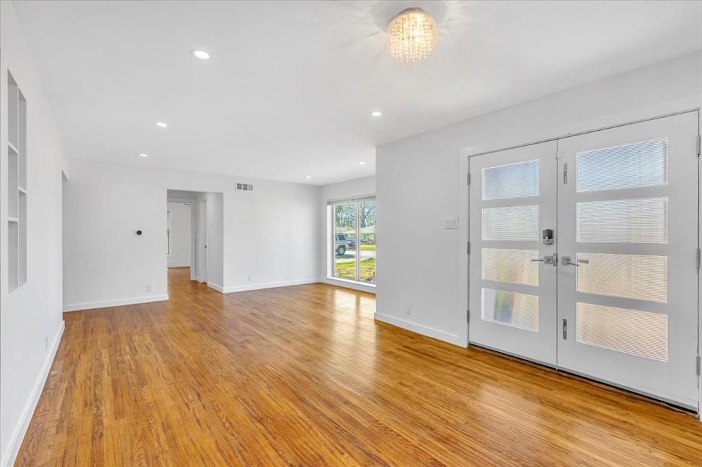 Dallas, Texas 75228, United States, 4 Bedrooms Bedrooms, ,4 BathroomsBathrooms,Residential,Active,211462