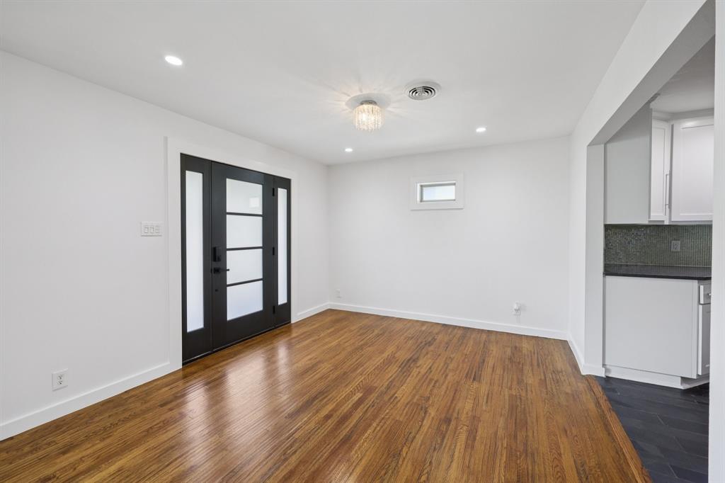 Dallas, Texas 75228, United States, 4 Bedrooms Bedrooms, ,4 BathroomsBathrooms,Residential,Active,211462