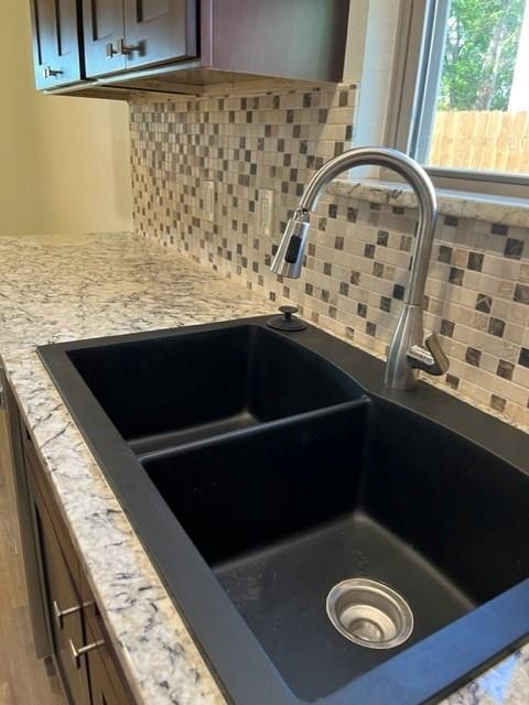 City Of Paris - Residential Lease