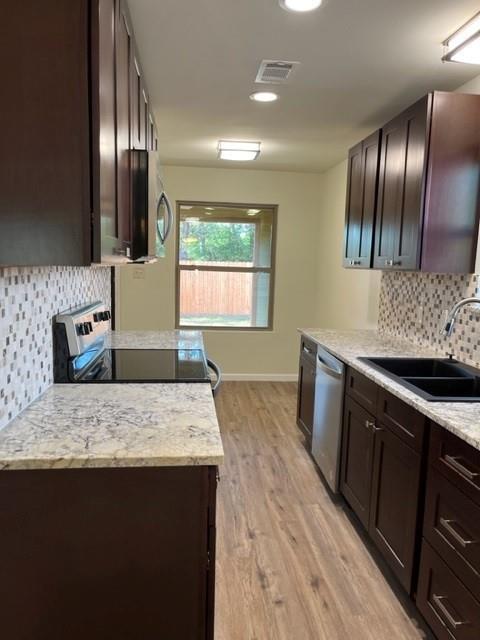 City Of Paris - Residential Lease