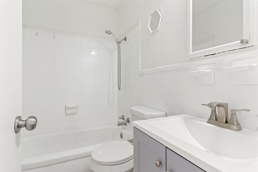 North Riverside Apts Inc - Residential Income