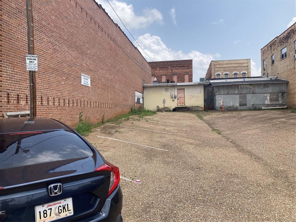 112 N Monroe Street