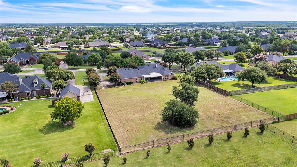 Winners Circle 1 & 2 & 3 & 4 - Residential