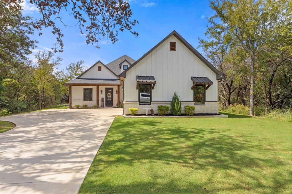 White Bluff #24 - Residential