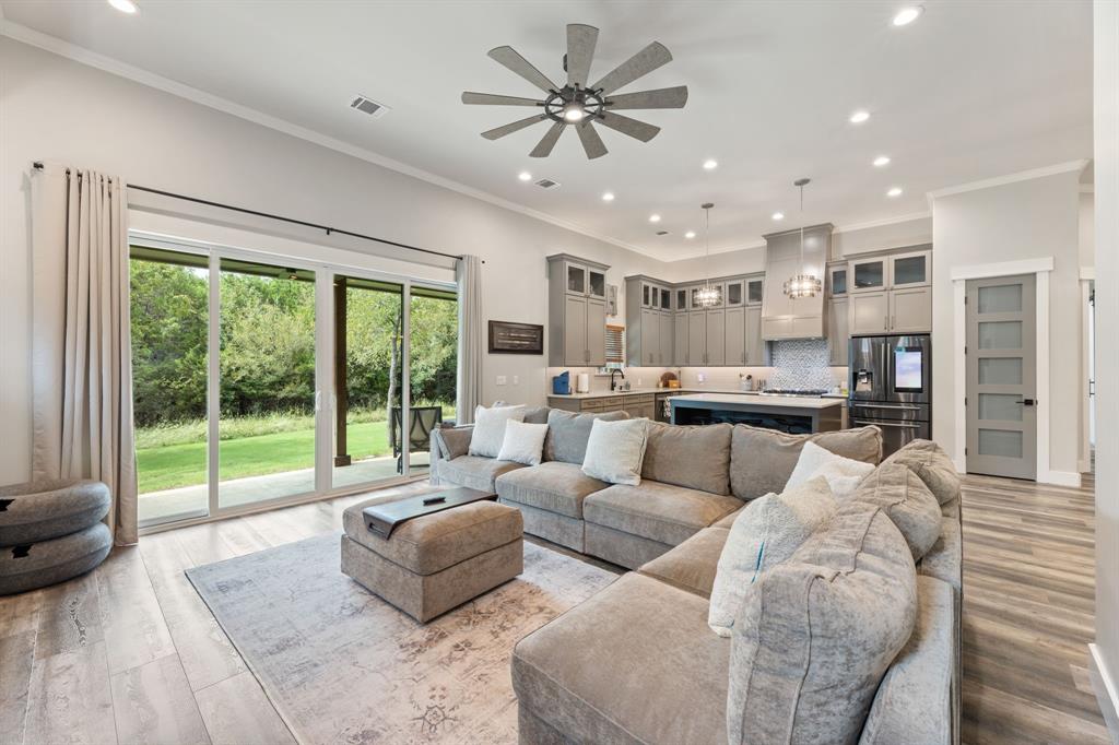 White Bluff #24 - Residential