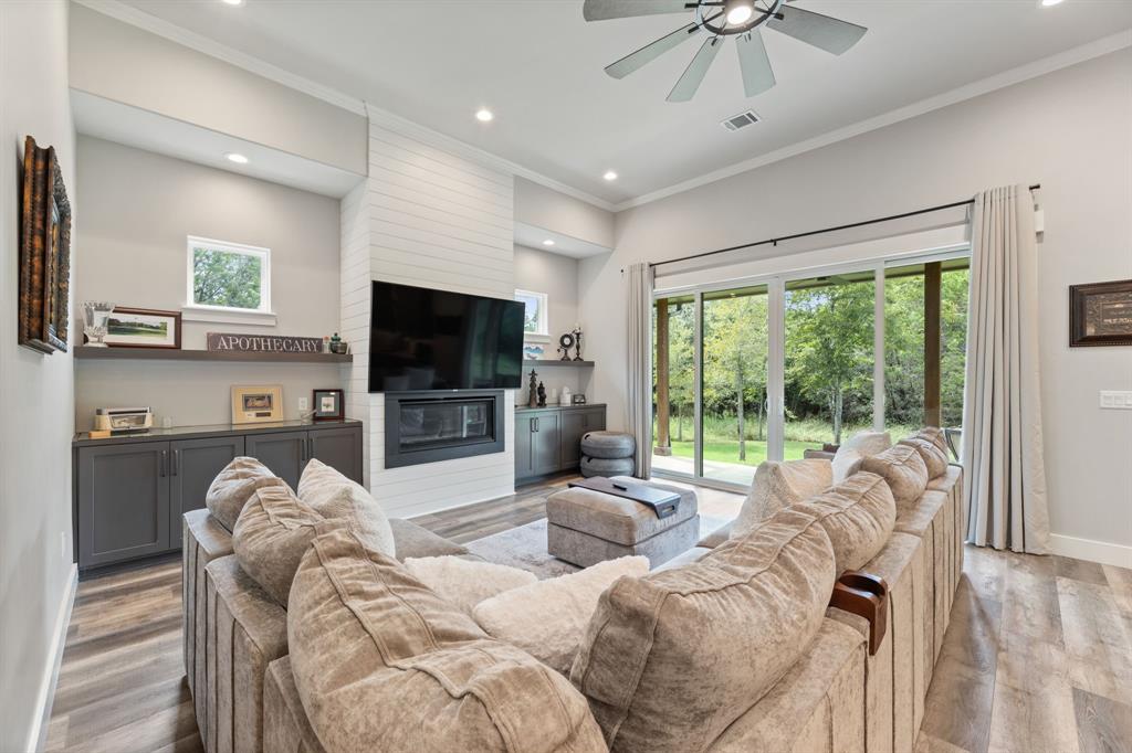 White Bluff #24 - Residential