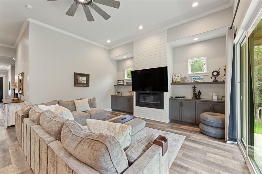 White Bluff #24 - Residential