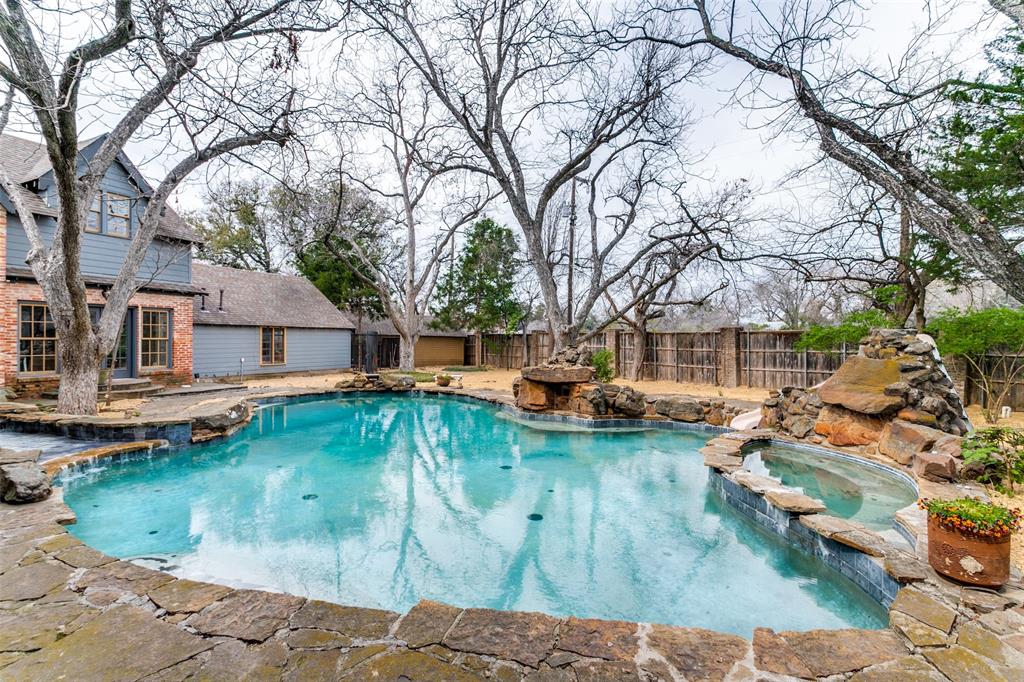 Walnut Preston - Residential