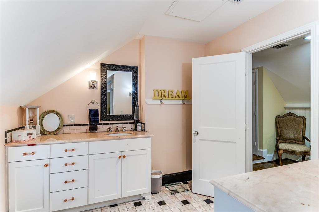 Walnut Preston - Residential