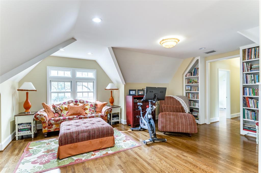 Walnut Preston - Residential