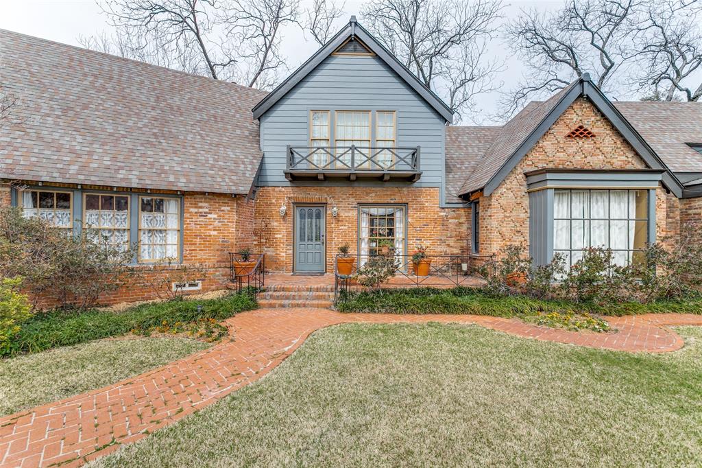 6043 Walnut Hill Circle