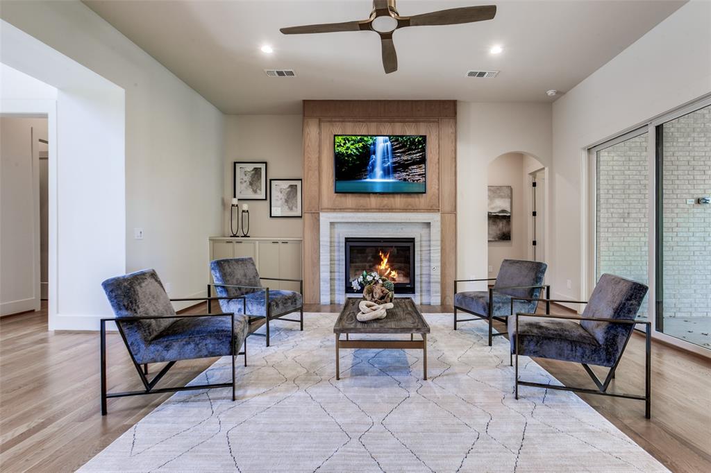 2208 Ridge Crest Drive