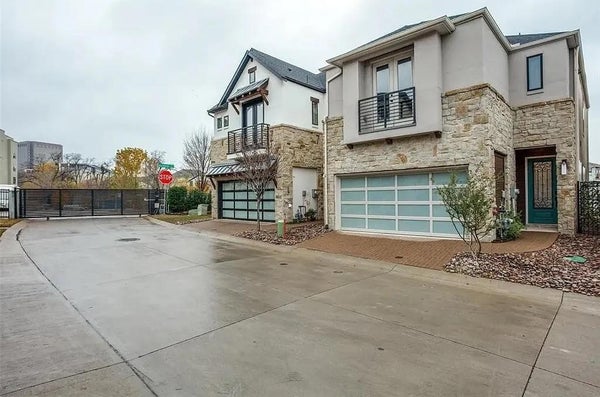 8207 NUNLEY LN, DALLAS, TX 75231 - Image c3ec79a3af0feee9f9dc9dd4d7b09ea7/1984469977