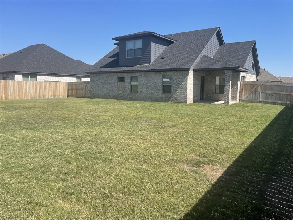 Granbury, Texas 76049, United States, 3 Bedrooms Bedrooms, ,3 BathroomsBathrooms,Residential,Active,223441