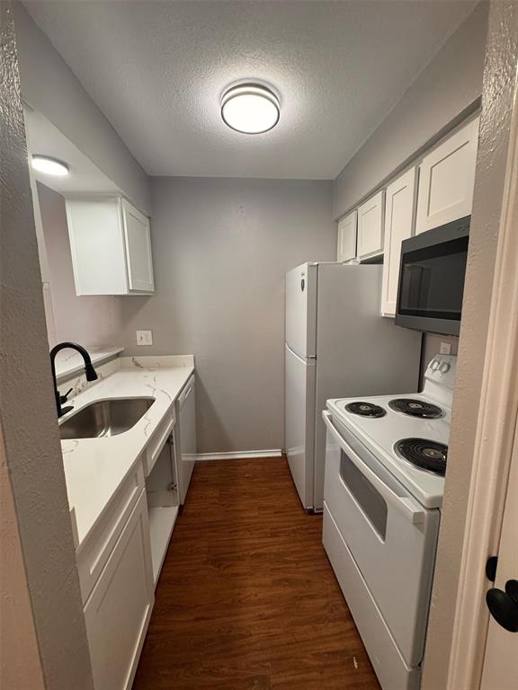 Royal Lane Hlnds Condos - Residential