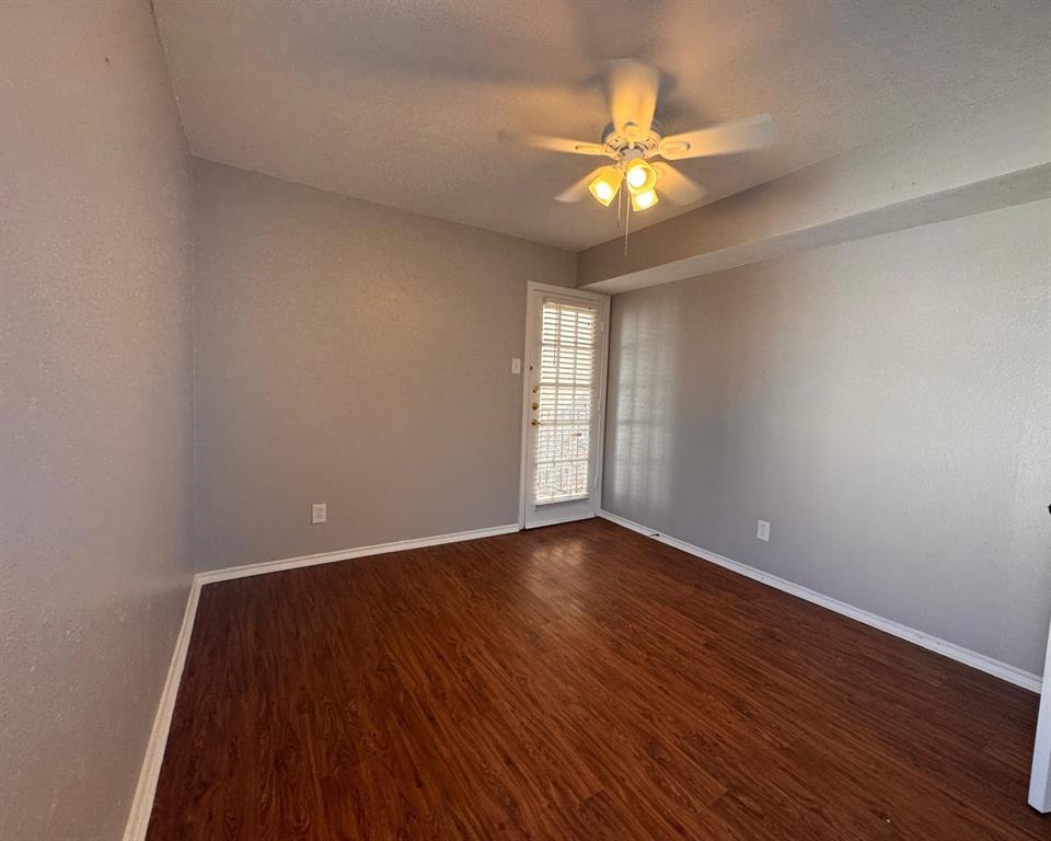 Royal Lane Hlnds Condos - Residential