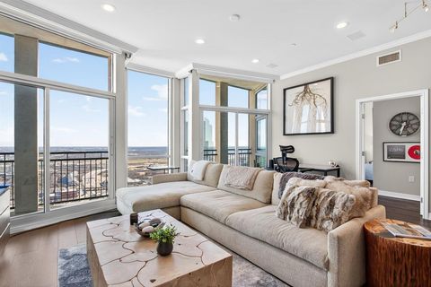 500 Throckmorton Street 3201 Fort Worth TX 76102