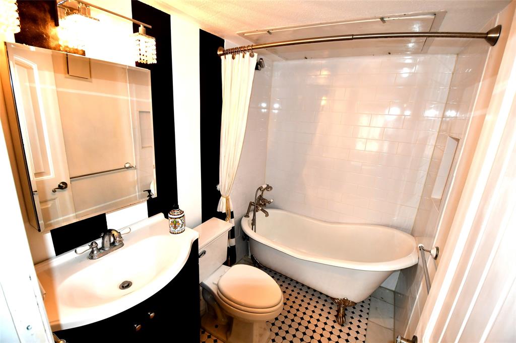 University Park Condo - Residential Lease