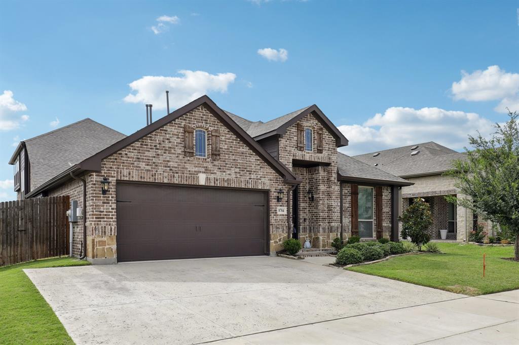 8704 White Rock Lane