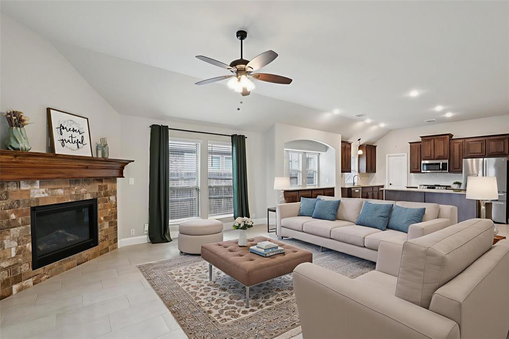 8704 White Rock Lane
