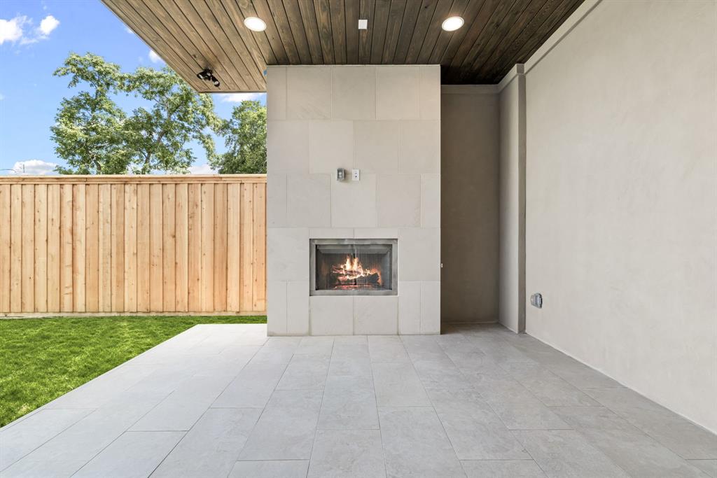 Lovers Lane Heights - Residential