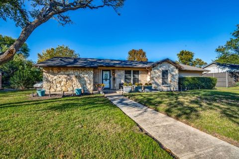 A home in Farmers Branch