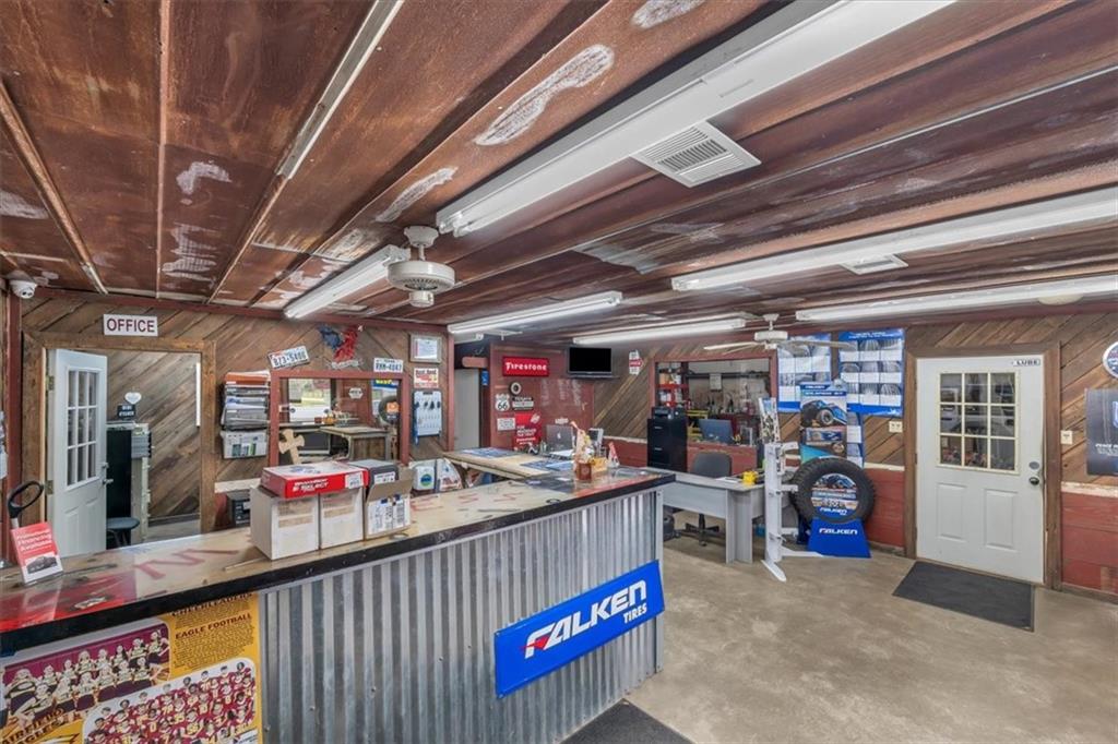 I H REED - Commercial Sale